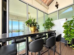 Southbank (D7), Office #622542621